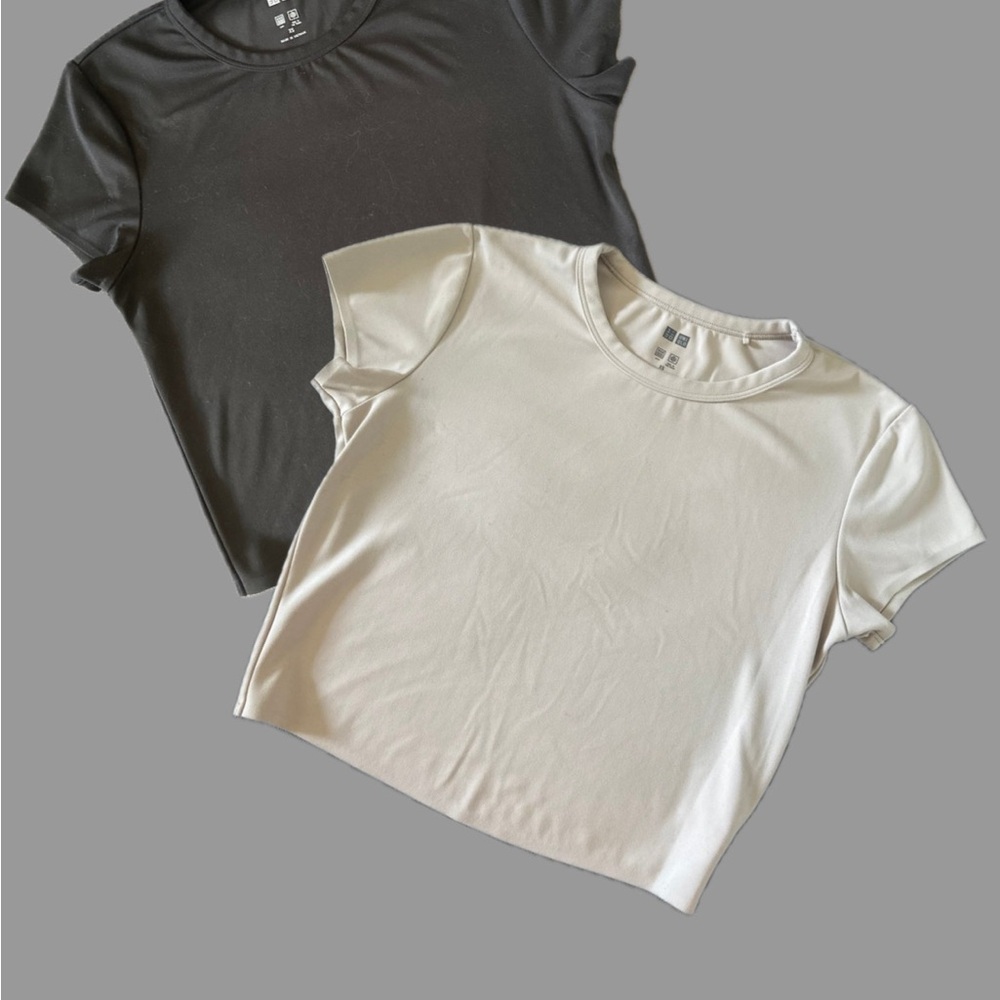 Uniqlo Black and White Short Sleeve Tees